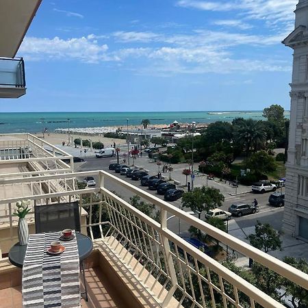 Blu Apartment Пескара Екстер'єр фото