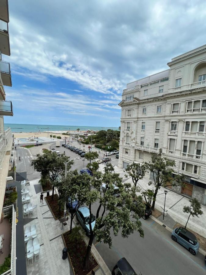 Blu Apartment Пескара Екстер'єр фото