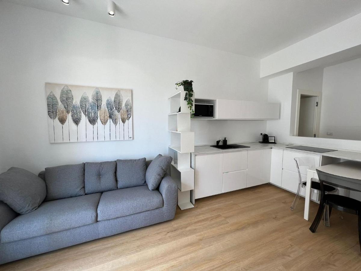 Blu Apartment Пескара Екстер'єр фото