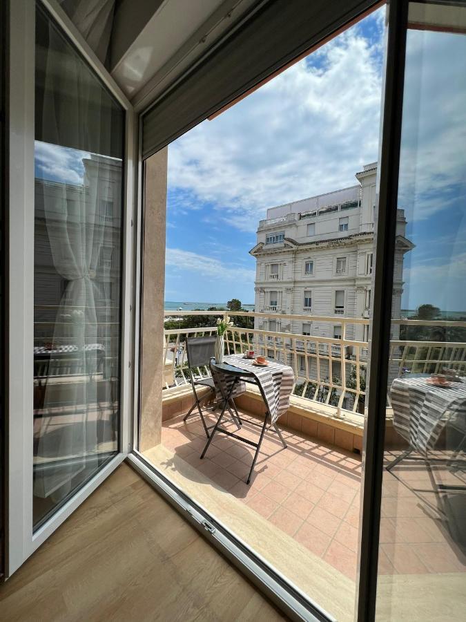 Blu Apartment Пескара Екстер'єр фото