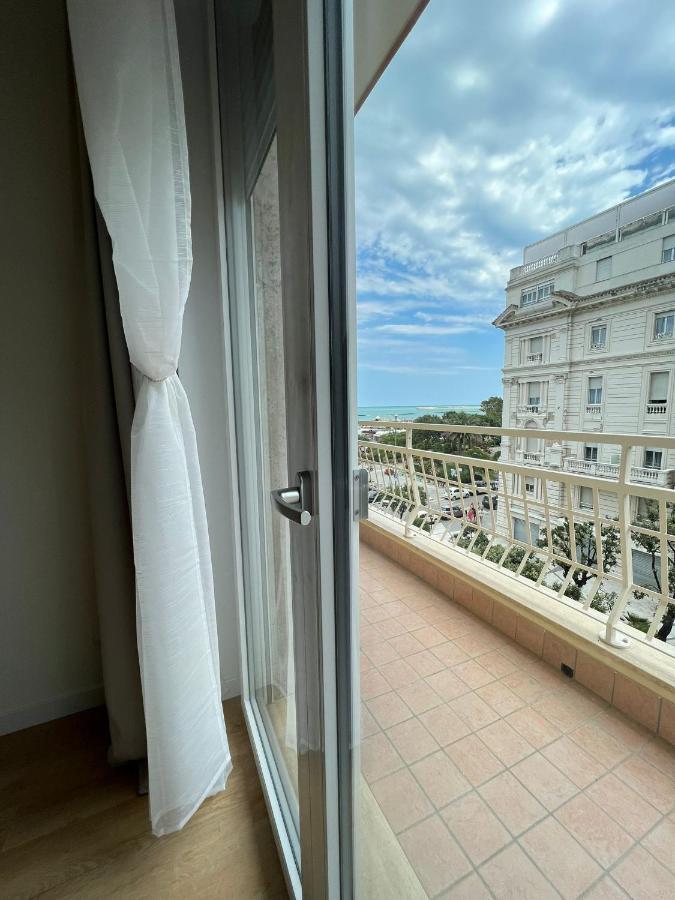 Blu Apartment Пескара Екстер'єр фото