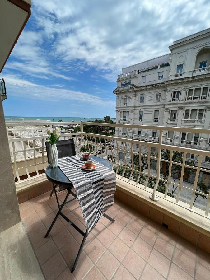 Blu Apartment Пескара Екстер'єр фото