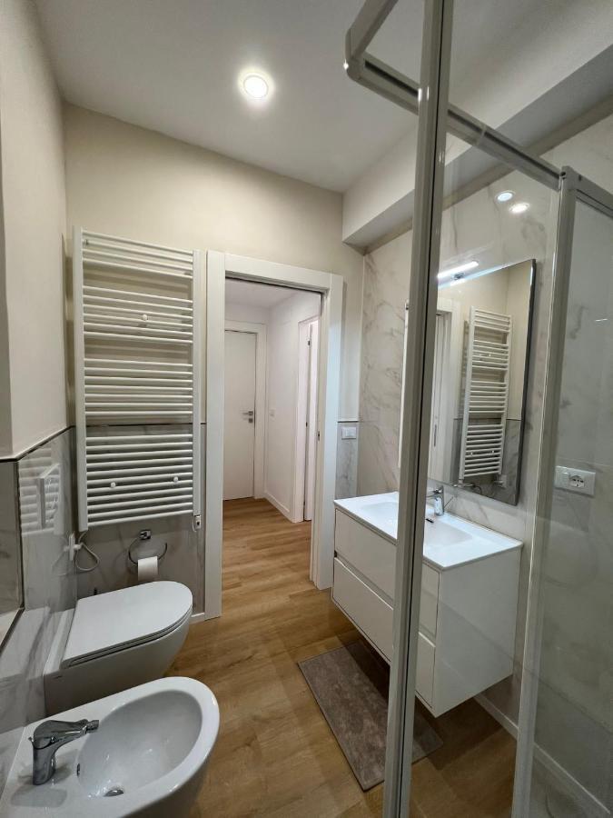 Blu Apartment Пескара Екстер'єр фото