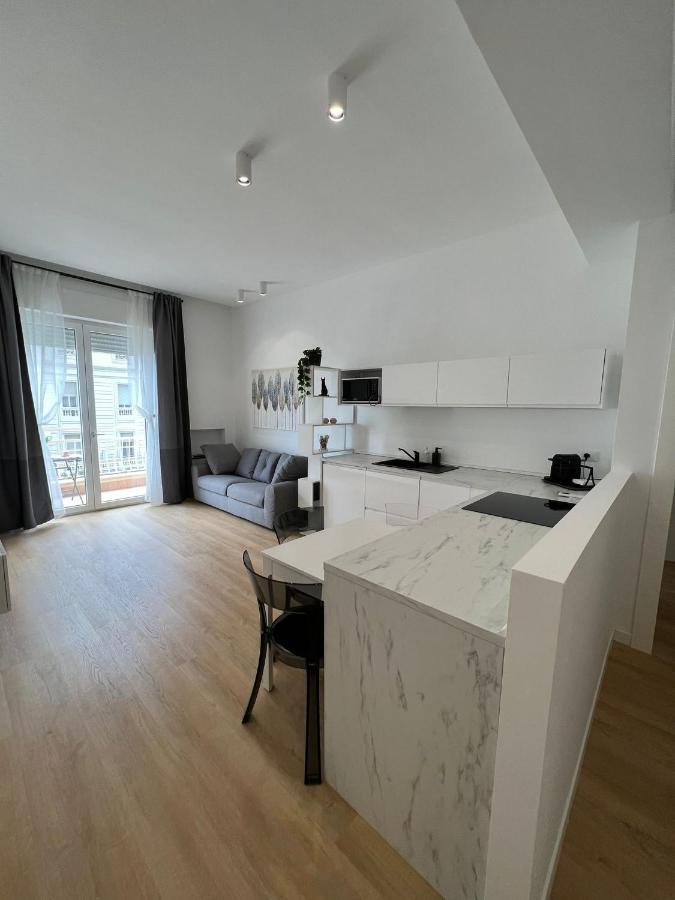 Blu Apartment Пескара Екстер'єр фото